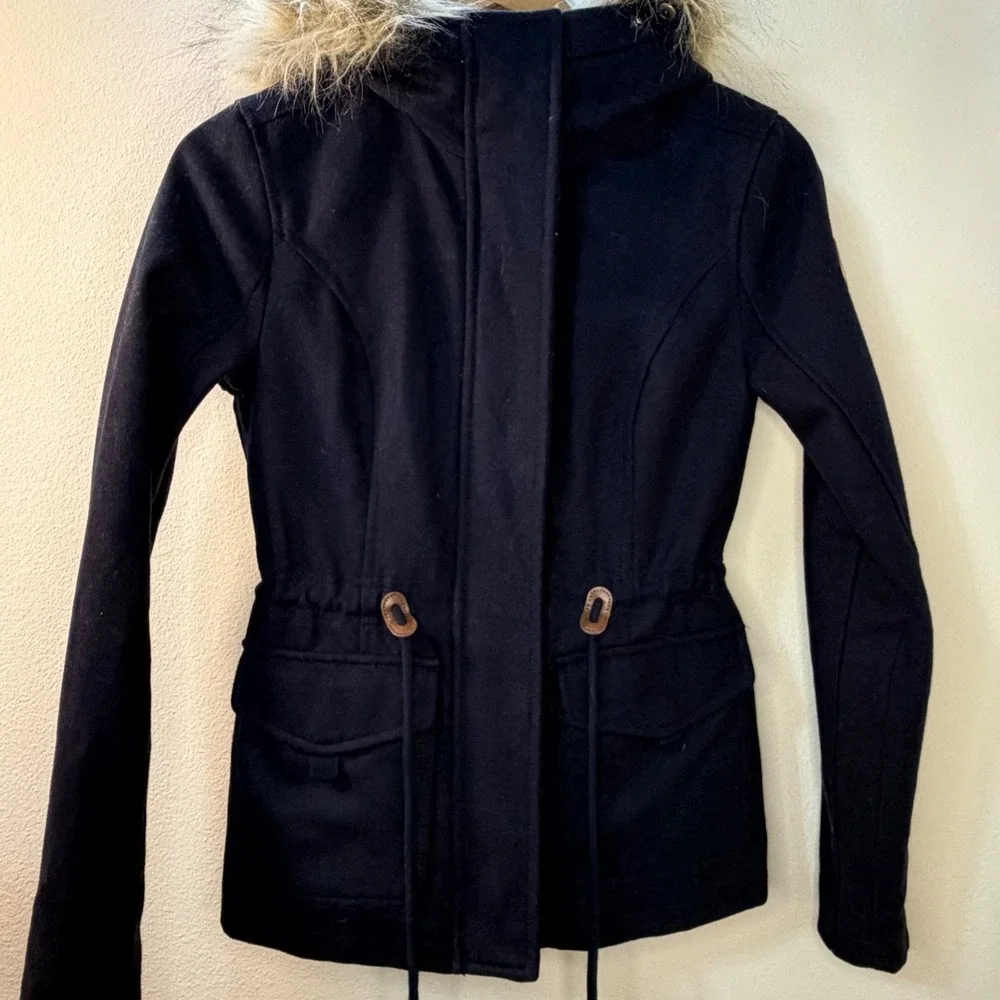 Hollister Navy Faux Fur Hood Lined‎ Jacket Womens XS